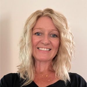 Meet your Posher, Carey